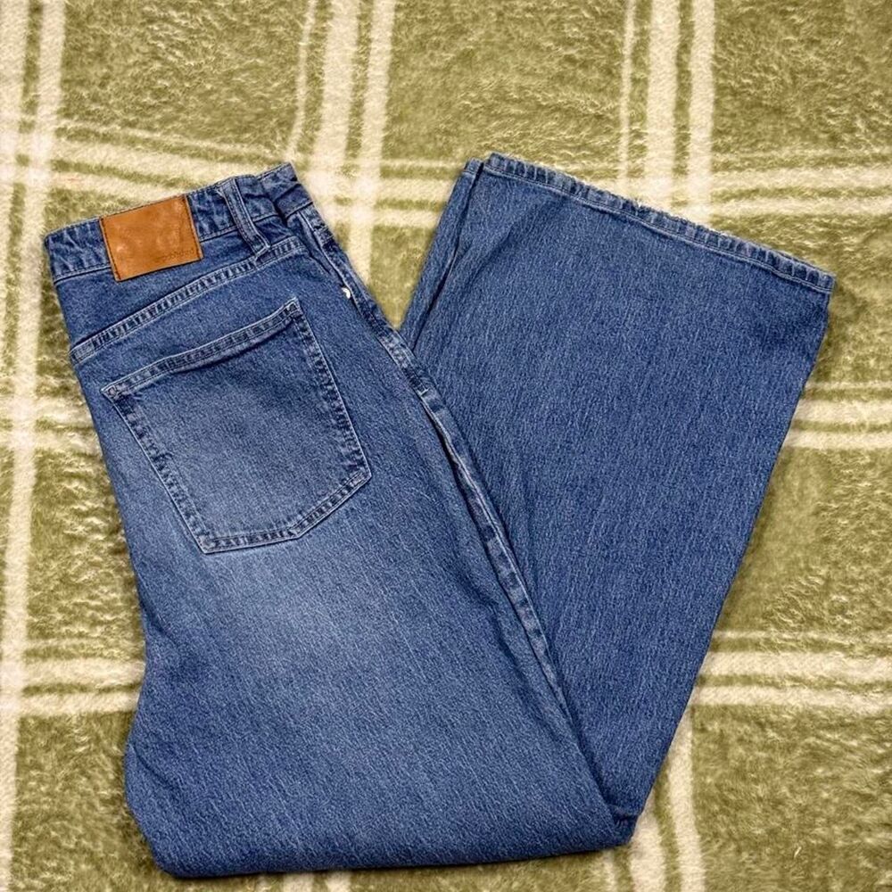 Unpublished Women's Blue Jeans